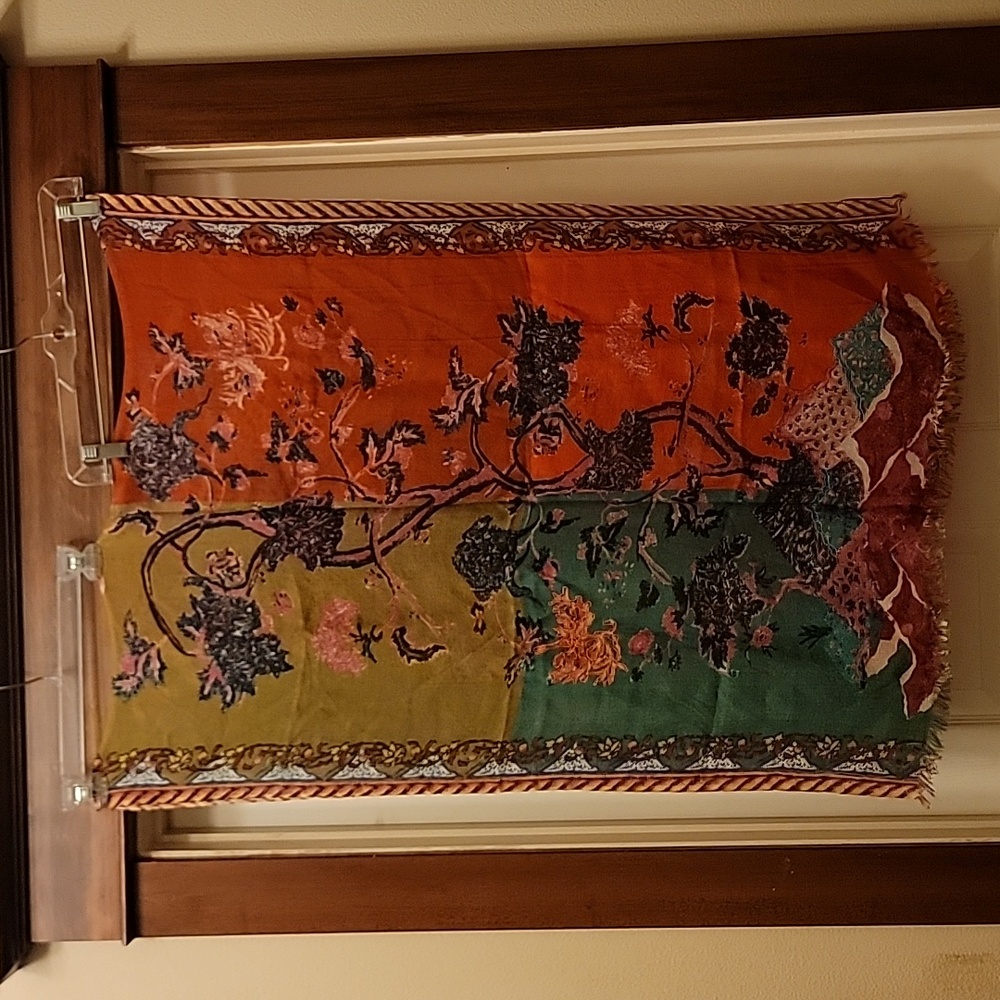 Colorful Boho Floral Patterned w/ Embroidery Scarf 38 X 28